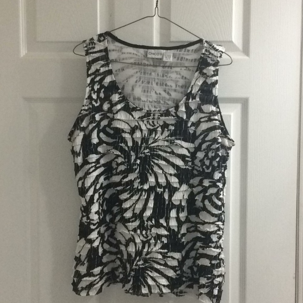 Chico’s printed top - Picture 2 of 5